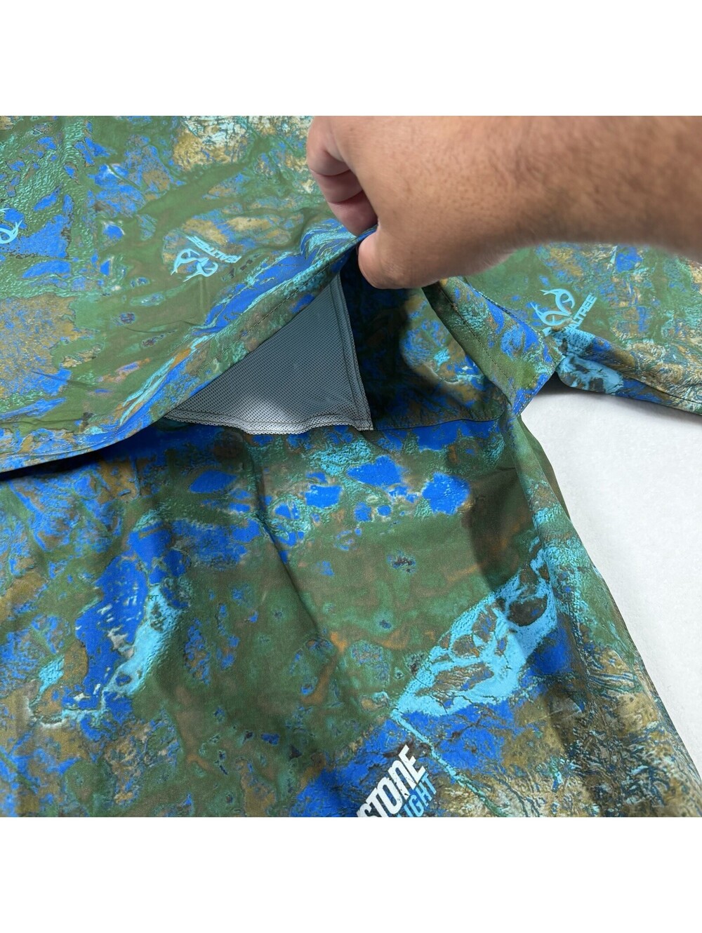 G&G Outfitters Realtree Green Keystone Light Vented Button Up Shirt Men's 2XL - Picture 4 of 11